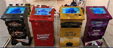 Bornes de différentes couleurs en situation
